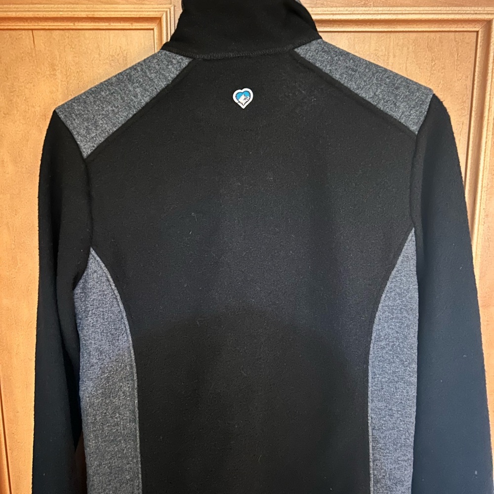 Fleece jacket - Picture 2 of 3